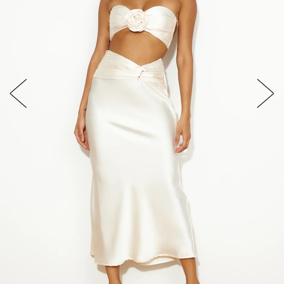 Hello Molly VIPs Accepted Satin Set - Picture 3 of 4